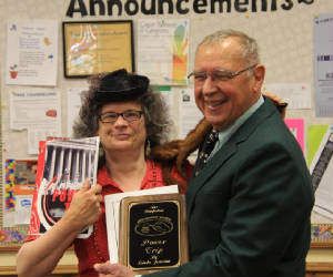 lindajencsonhcwaward.jpg
